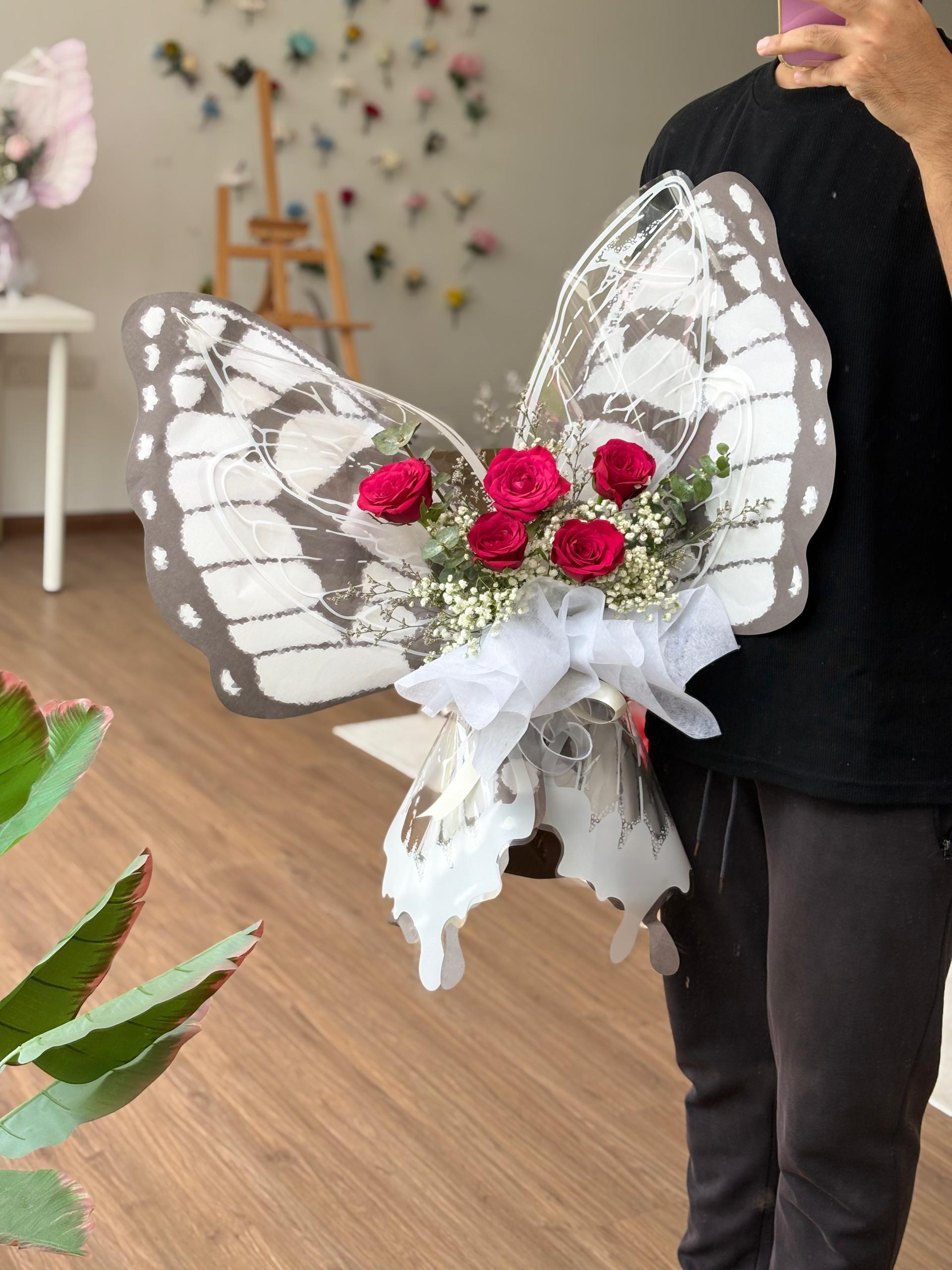 Flutra Butterfly (Fresh Flowers)
